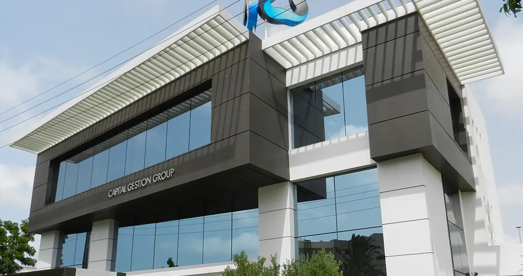 Vento® 017 SSG Curtain Wall - 3/4